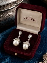 Load image into Gallery viewer, Lace Pearl Radiance Earrings