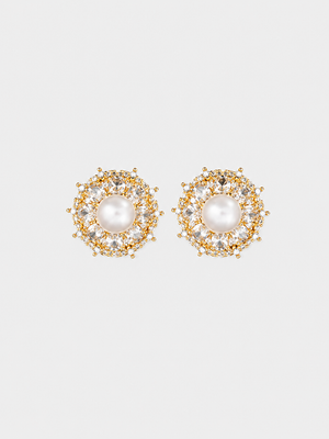 Fleur de Perle Diamond Studs