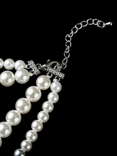 Load image into Gallery viewer, Frosted Layer Pearl Necklace