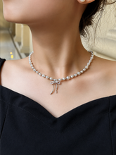 Load image into Gallery viewer, Butterfly Grace Pearl Necklace