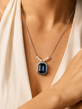 Load image into Gallery viewer, Lumière Heritage Pendant Necklace