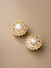 Load image into Gallery viewer, Fleur de Perle Diamond Studs