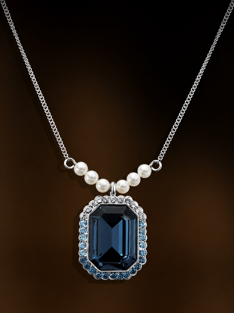 Lumière Heritage Pendant Necklace