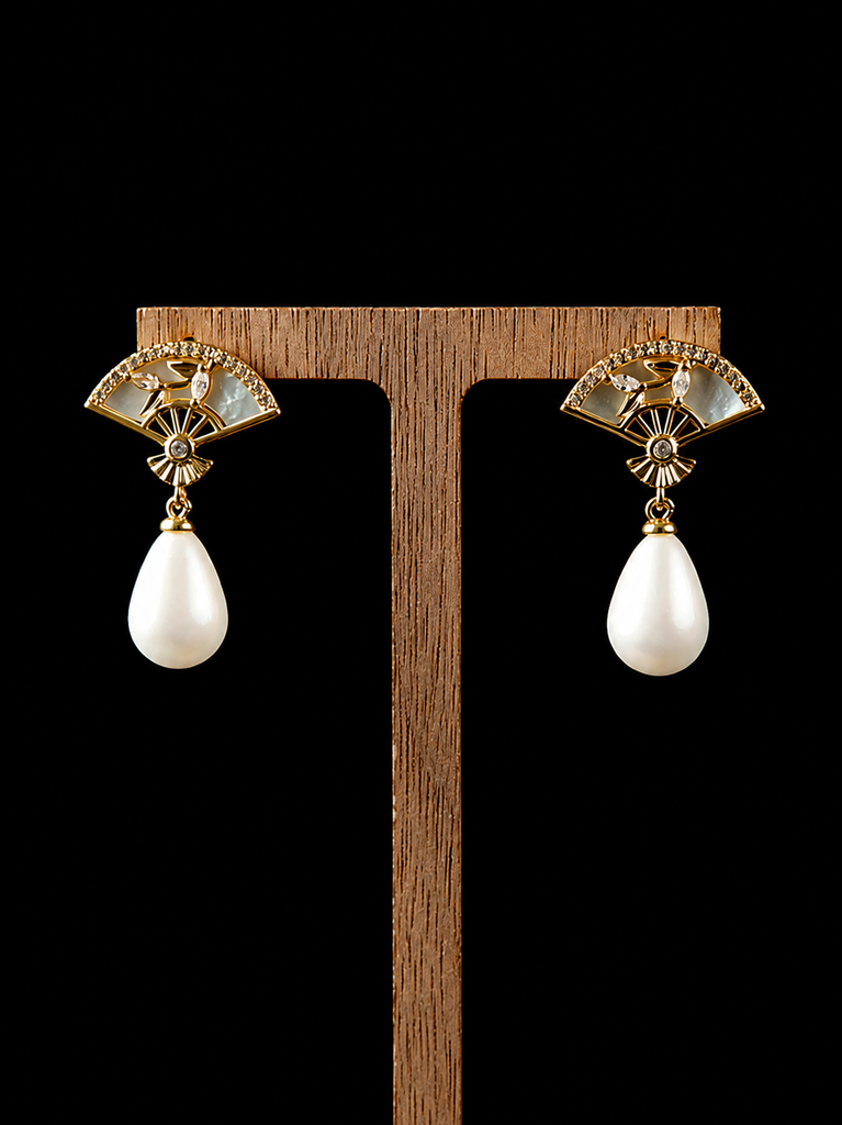 Vintage Fan Pearl Heritage Earrings